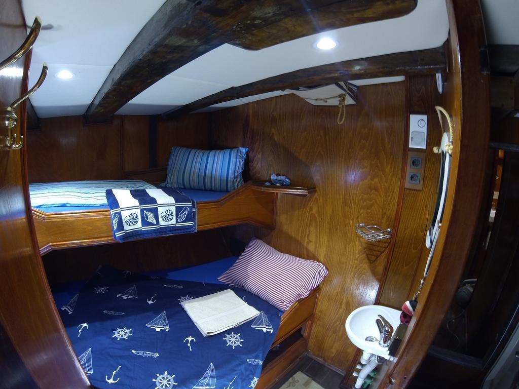 Boat Ms Cutty Jean 호텔 슬리에마 객실 사진