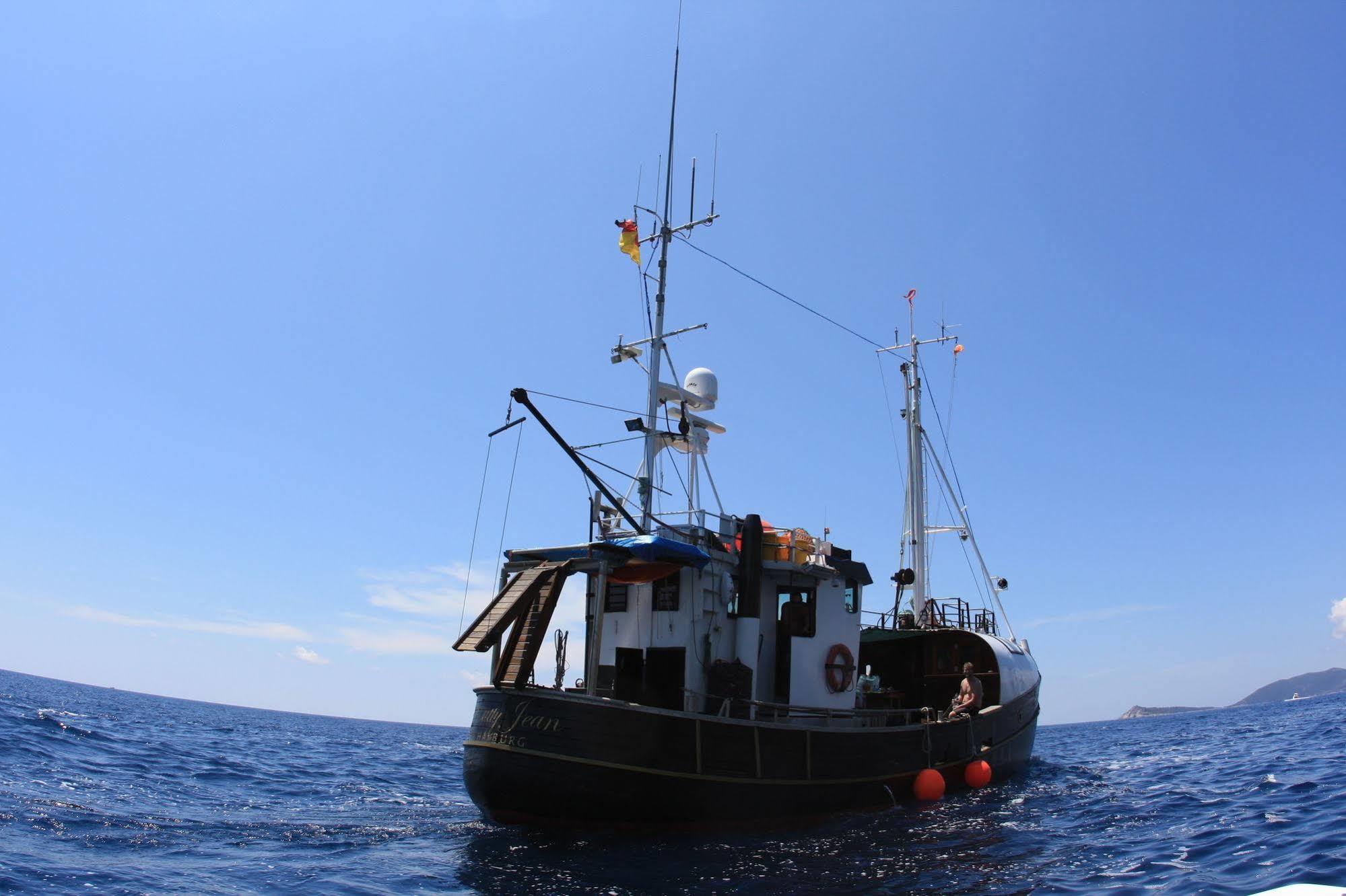 Boat Ms Cutty Jean 호텔 슬리에마 외부 사진